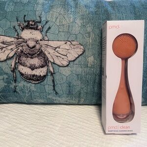[NIB] PMD Smart Facial Cleansing Device - Coral